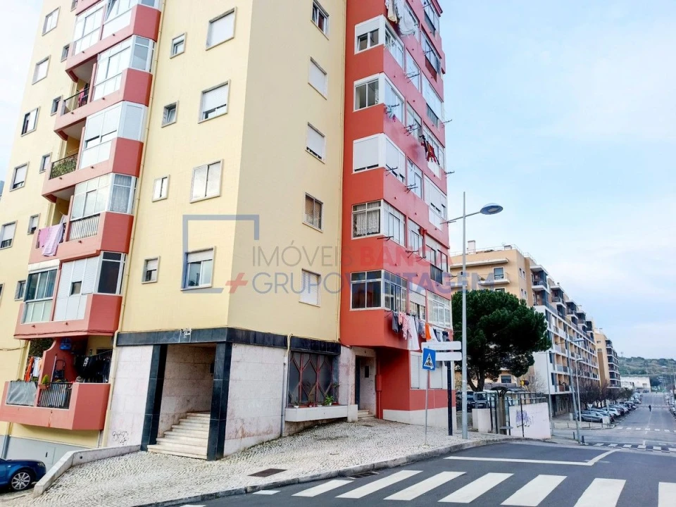 Apartamento T3 para Venda em Mina de Água Foto 24
