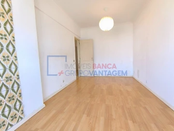 Apartamento T3 para Venda em Mina de Água