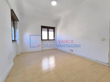 Apartamento T3 para Venda em Mina de Água