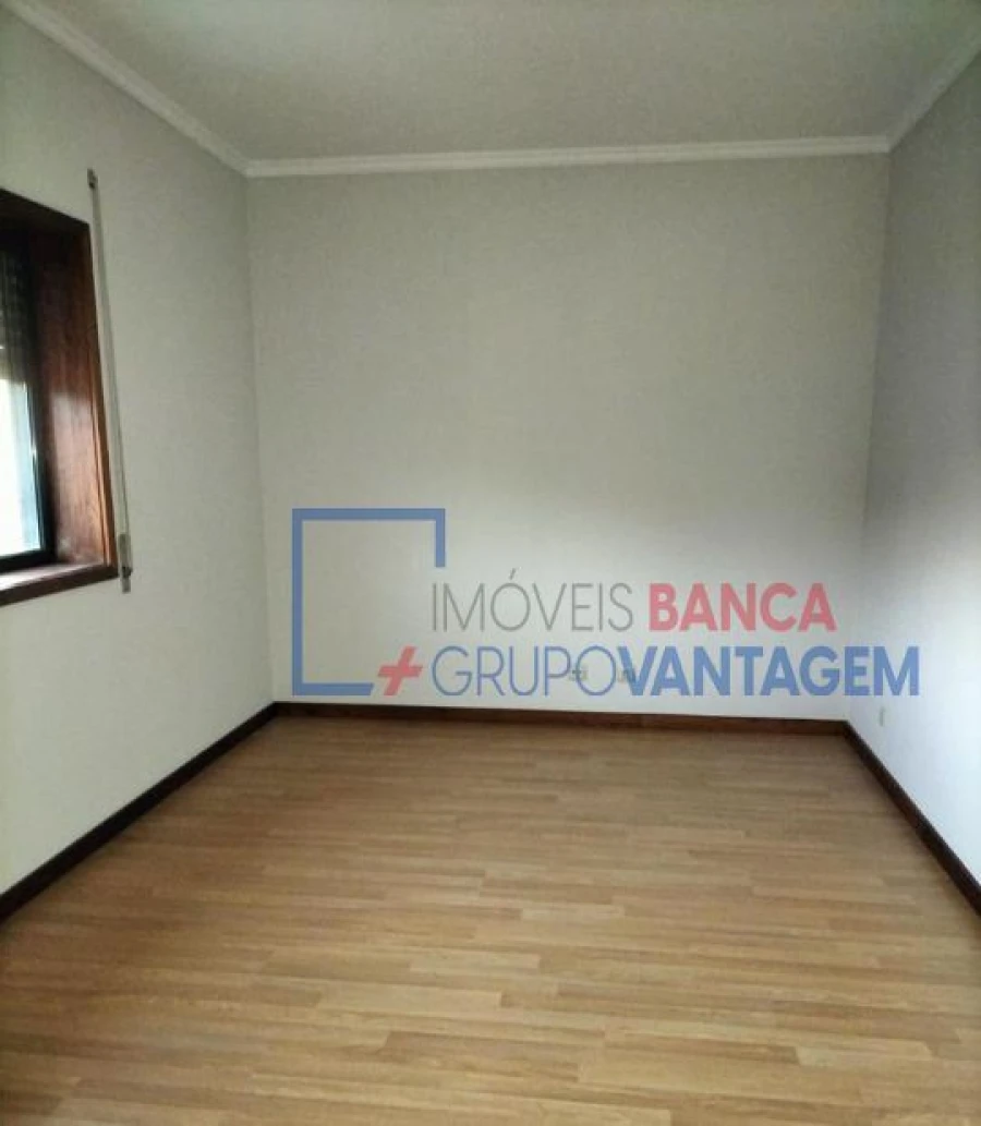 Apartamento T1 para Venda em Paço de Sousa Foto 8