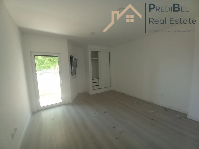 Apartamento T4 para Venda em Castanheira do Ribatejo e Cachoeiras Foto 28