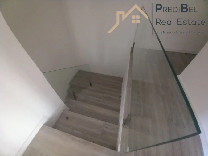 Apartamento T4 para Venda em Castanheira do Ribatejo e Cachoeiras Foto 18