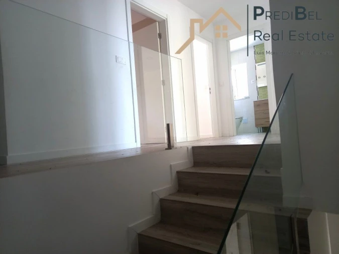 Apartamento T4 para Venda em Castanheira do Ribatejo e Cachoeiras Foto 36