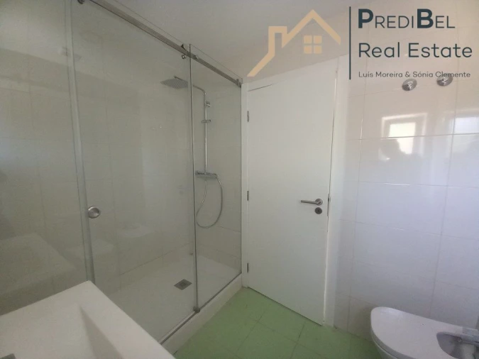 Apartamento T4 para Venda em Castanheira do Ribatejo e Cachoeiras Foto 17