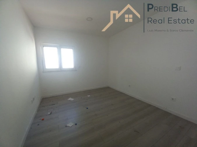 Apartamento T4 para Venda em Castanheira do Ribatejo e Cachoeiras Foto 12