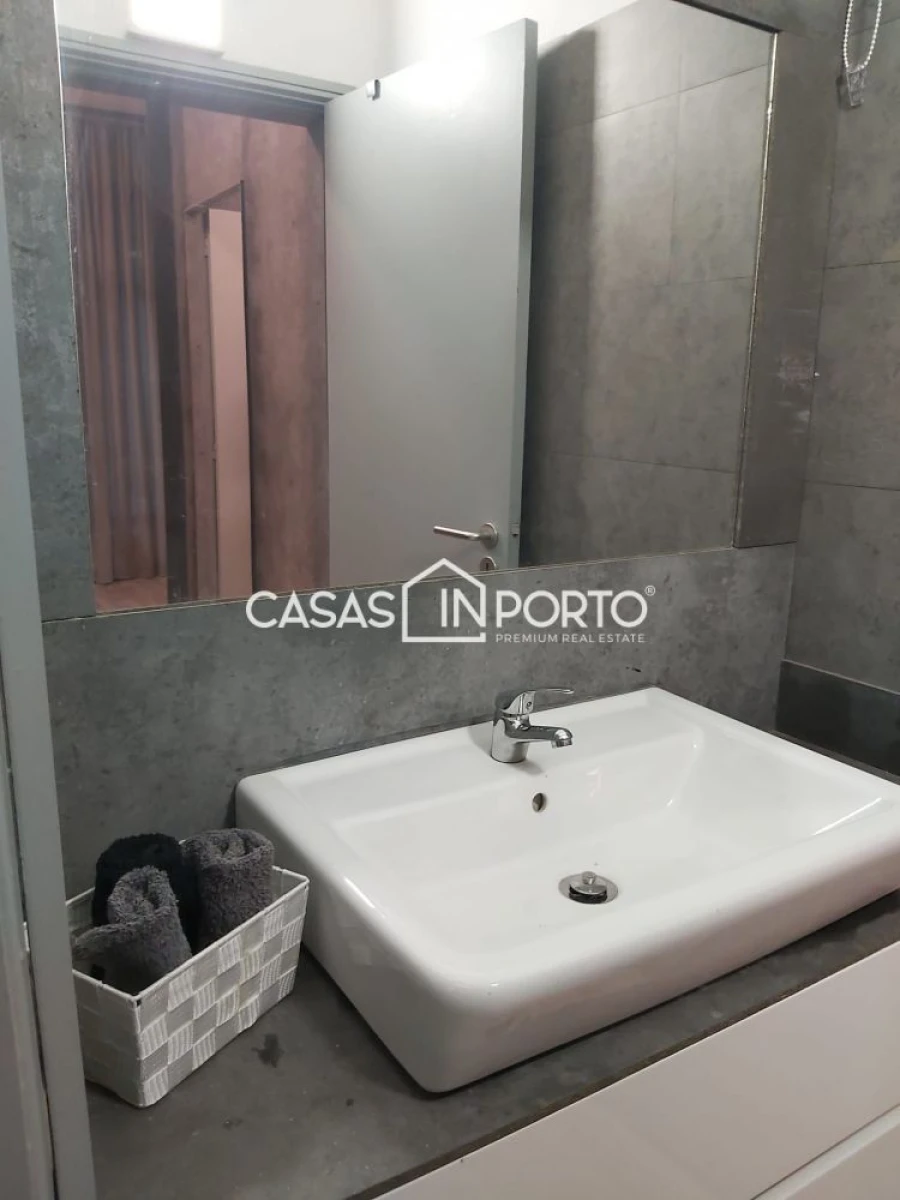 Loja para Arrendamento em Lordelo do Ouro e Massarelos Foto 18