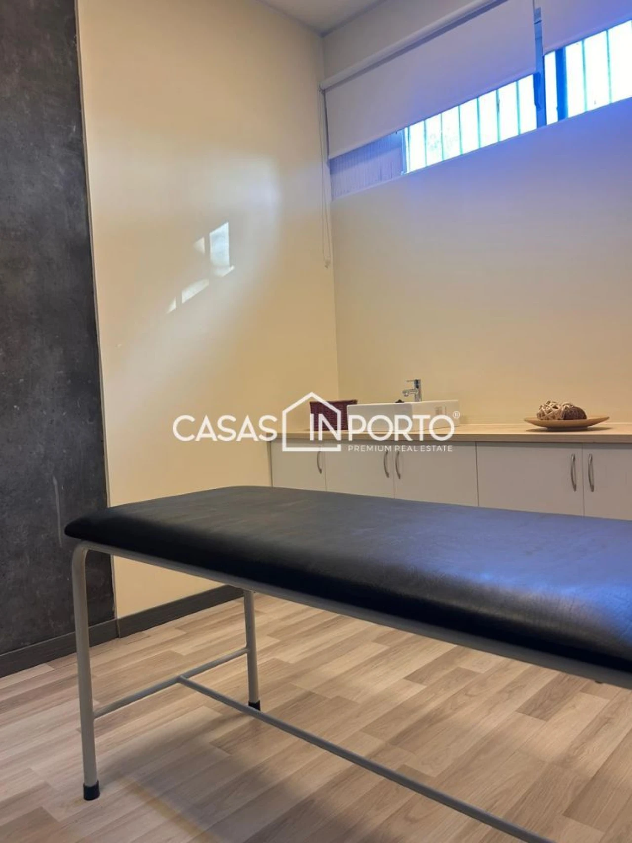 Loja para Arrendamento em Lordelo do Ouro e Massarelos Foto 12