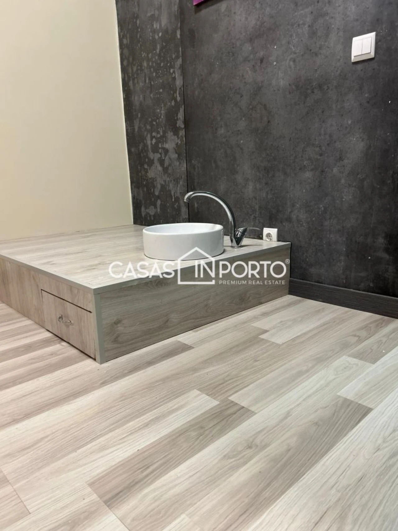 Loja para Arrendamento em Lordelo do Ouro e Massarelos Foto 7