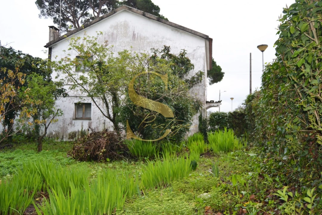 Moradia T3 para Venda em Maceira Foto 6