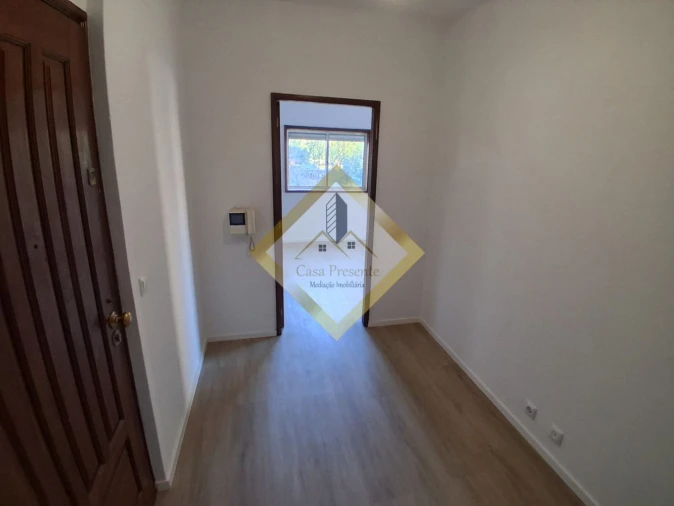 Apartamento T2 para Venda em Rio Tinto Foto 9
