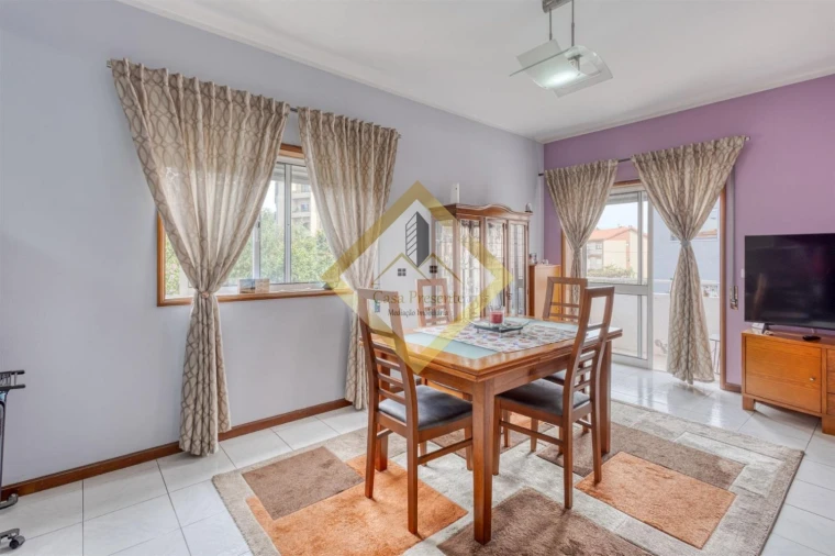 Apartamento T2 para Venda em Rio Tinto Foto 5