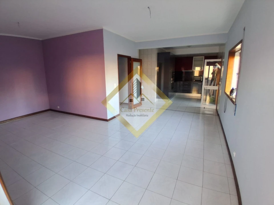 Apartamento T2 para Venda em Rio Tinto Foto 12