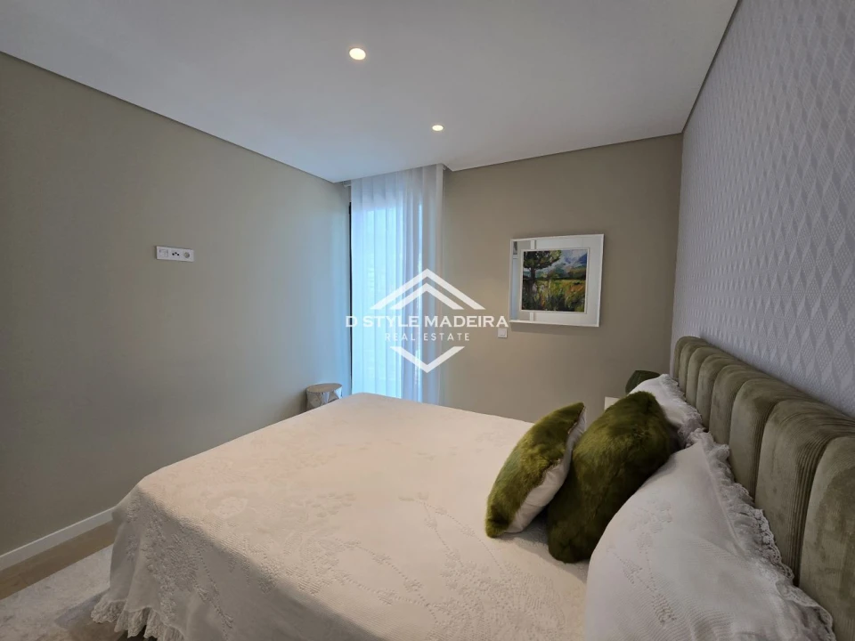 Apartamento T2 para Venda em São Martinho Foto 9