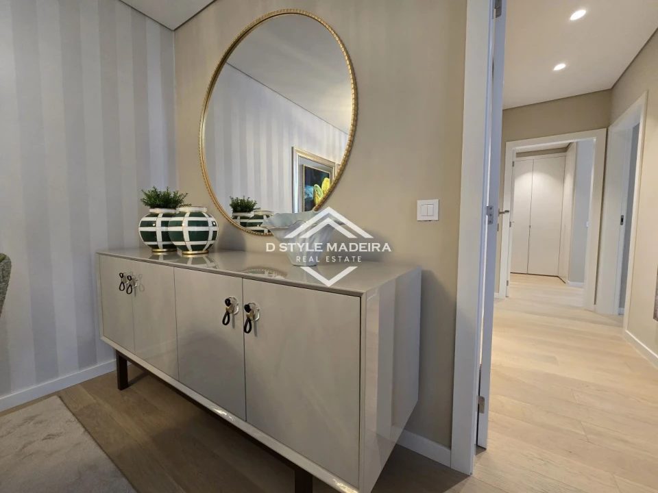 Apartamento T2 para Venda em São Martinho Foto 3