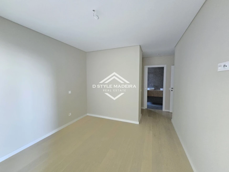 Apartamento T2 para Venda em São Martinho Foto 11