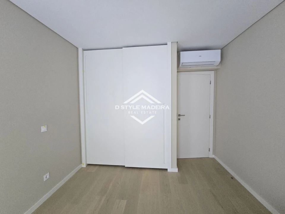 Apartamento T2 para Venda em São Martinho Foto 8