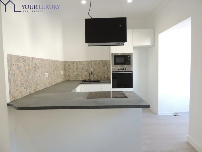 Apartamento T2 para Venda em Ramada e Caneças