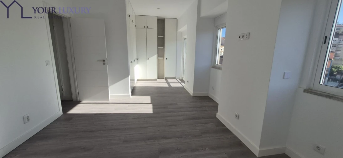 Apartamento T2 para Venda em Ramada e Caneças Foto 34