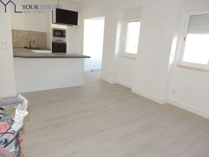 Apartamento T2 para Venda em Ramada e Caneças Foto 12