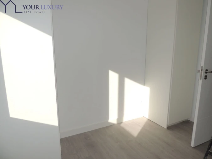 Apartamento T2 para Venda em Ramada e Caneças Foto 40