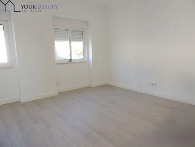 Apartamento T2 para Venda em Ramada e Caneças Foto 8