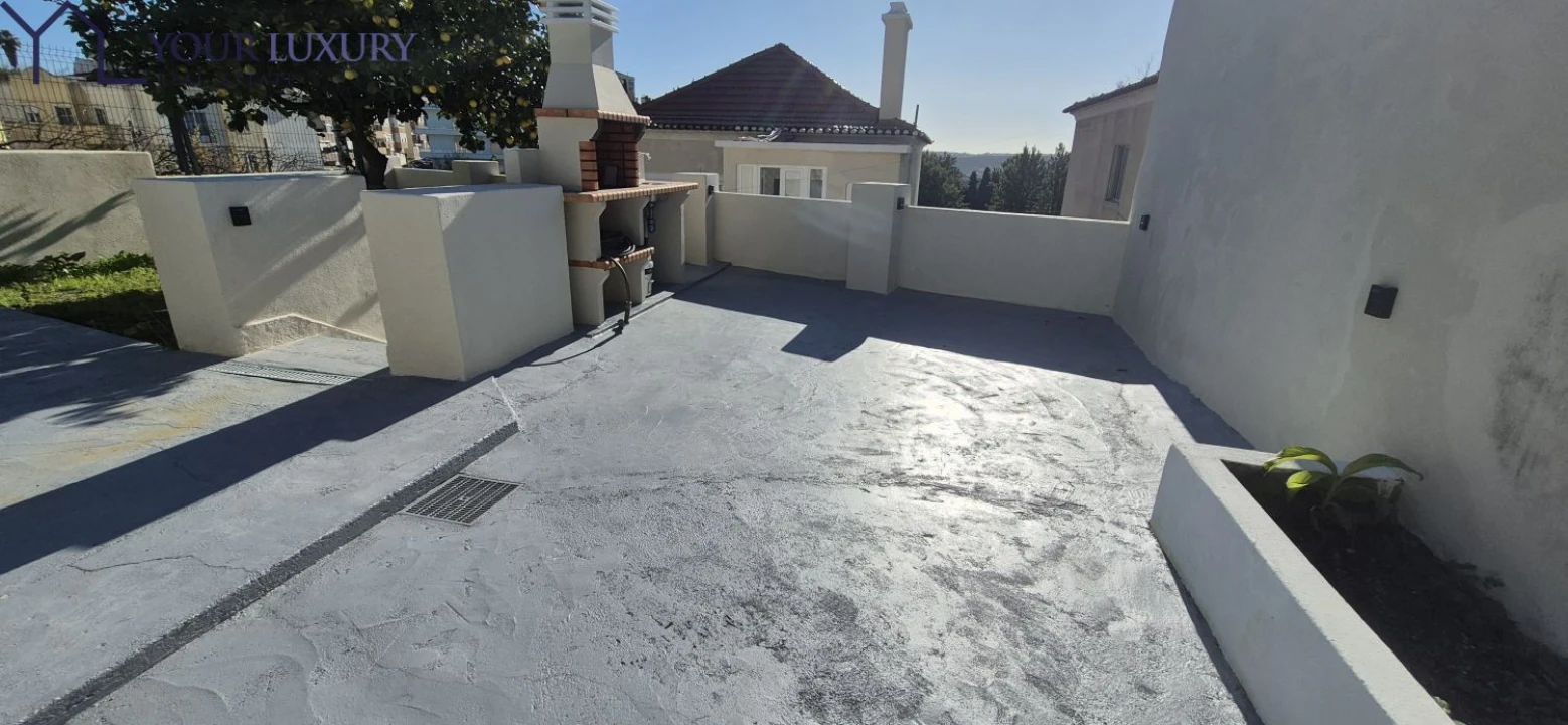 Apartamento T2 para Venda em Ramada e Caneças Foto 12