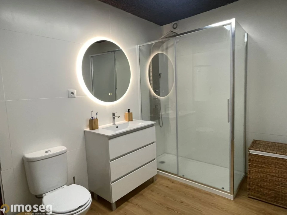 Moradia T1 para Venda em São Tomé de Negrelos Foto 6