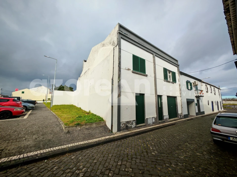 Moradia T3 para Venda em Fenais da Luz Foto 2