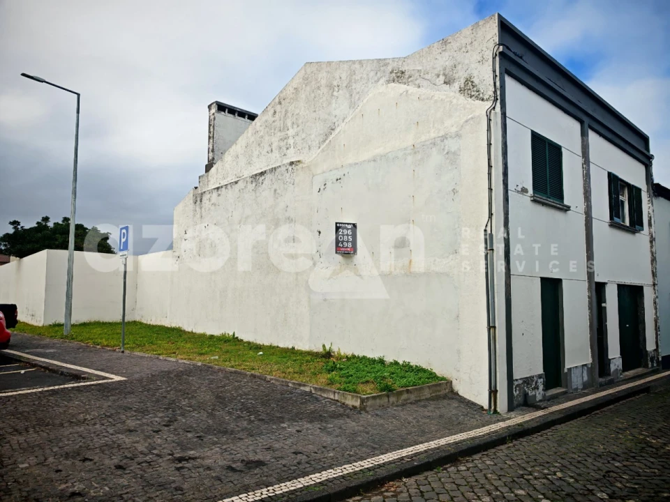 Moradia T3 para Venda em Fenais da Luz Foto 3