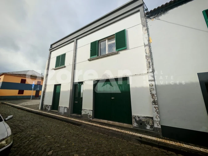 Moradia T3 para Venda em Fenais da Luz