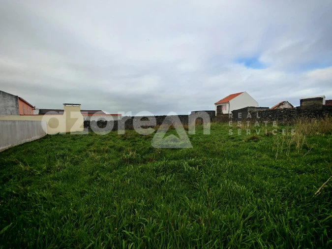 Moradia T3 para Venda em Fenais da Luz Foto 25