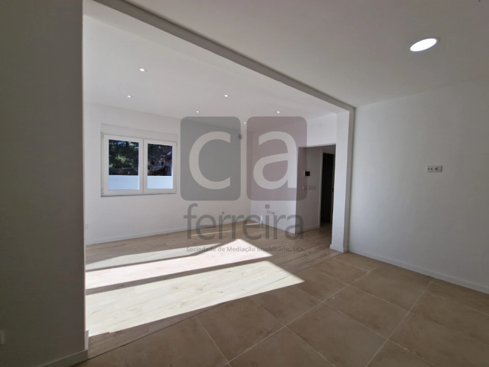 Moradia T2 para Venda em Benfica do Ribatejo Foto 7