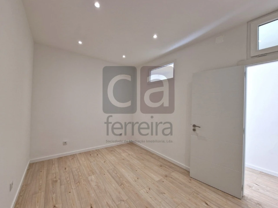 Moradia T2 para Venda em Benfica do Ribatejo Foto 17