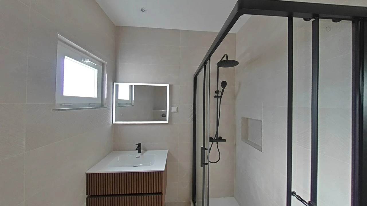 Moradia T2 para Venda em Benfica do Ribatejo Foto 44