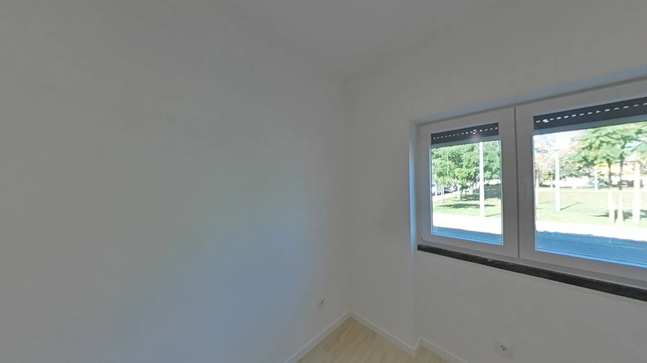 Moradia T2 para Venda em Benfica do Ribatejo Foto 36