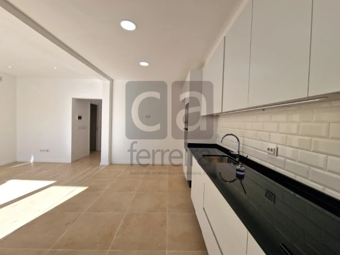 Moradia T2 para Venda em Benfica do Ribatejo Foto 2