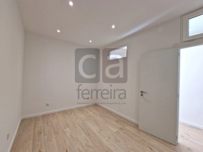 Moradia T2 para Venda em Benfica do Ribatejo Foto 17