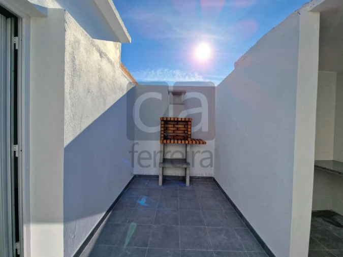 Moradia T2 para Venda em Benfica do Ribatejo Foto 28