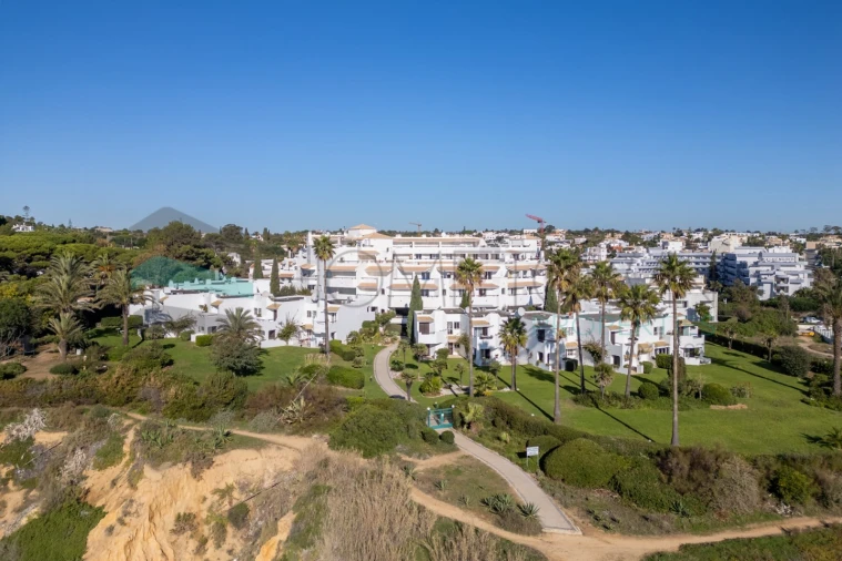 Apartamento T3 para Venda em Porches Foto 13