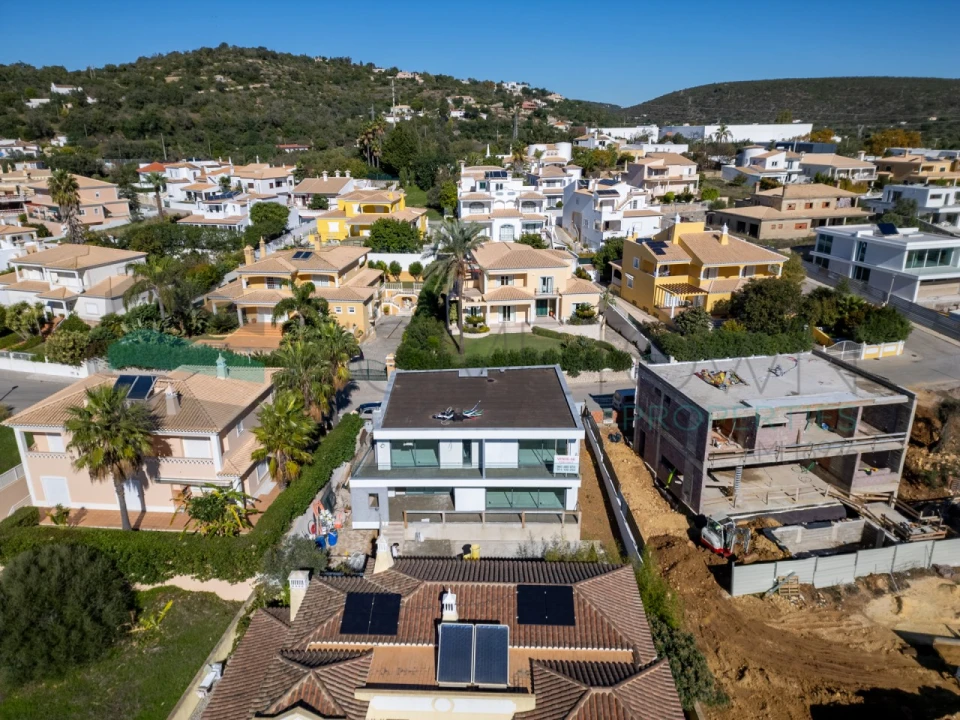 Moradia T4 para Venda em Loule (São Clemente) Foto 28