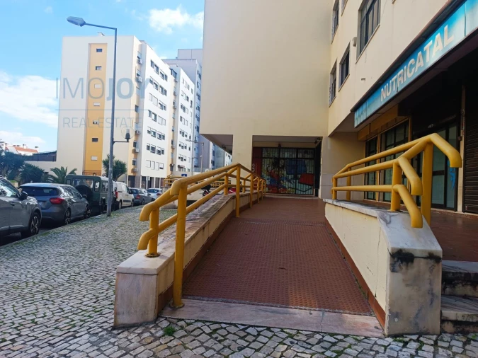 Loja para Venda em Benfica Foto 40