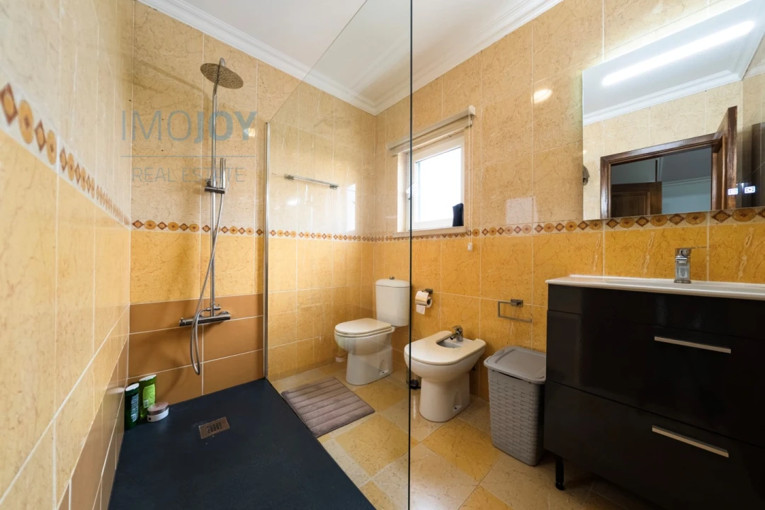 Moradia T5 para Venda em Nossa Senhora do Pópulo, Coto e São Gregório Foto 17