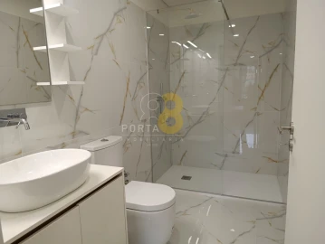 Apartamento para Venda em Cedofeita, Santo Ildefonso, Sé, Miragaia, São Nicolau e Vitória