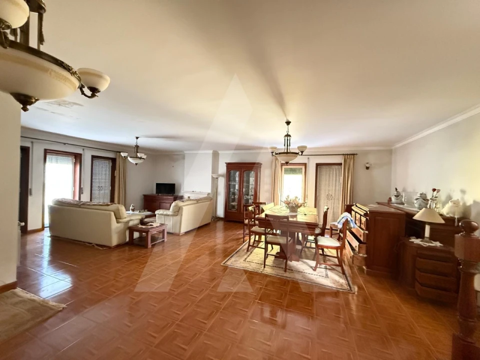 Moradia T3 para Venda em Aradas Foto 4