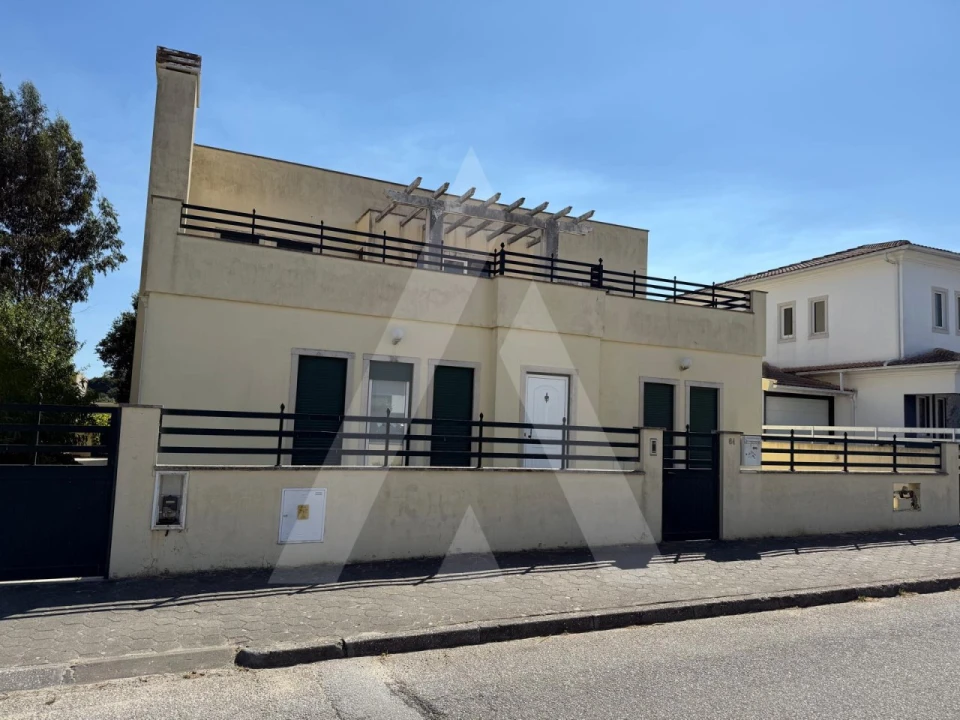 Moradia T3 para Venda em Aradas Foto 16