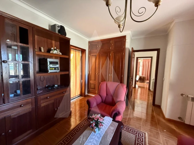 Moradia T3 para Venda em Aradas Foto 7