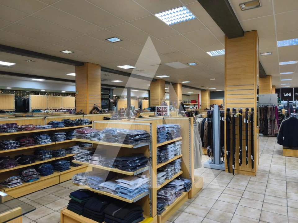 Loja para Cedência de Quotas em Mira Foto 3