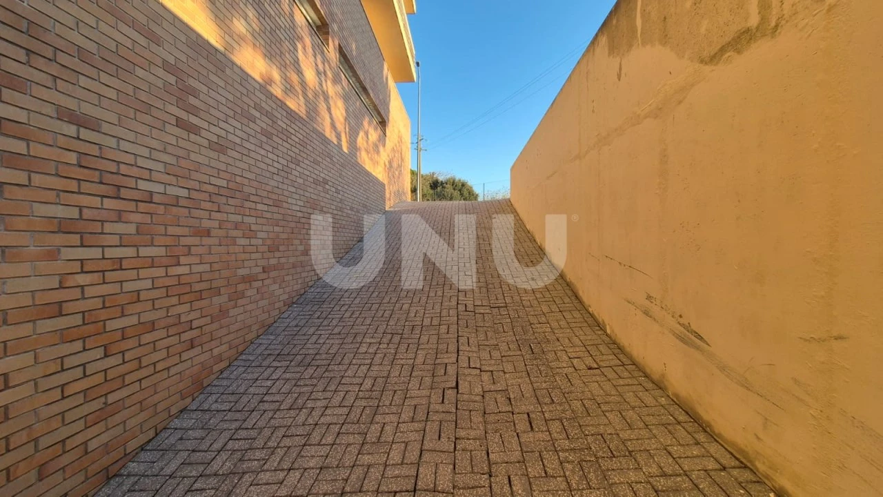 Apartamento T2 para Venda em Mozelos Foto 31