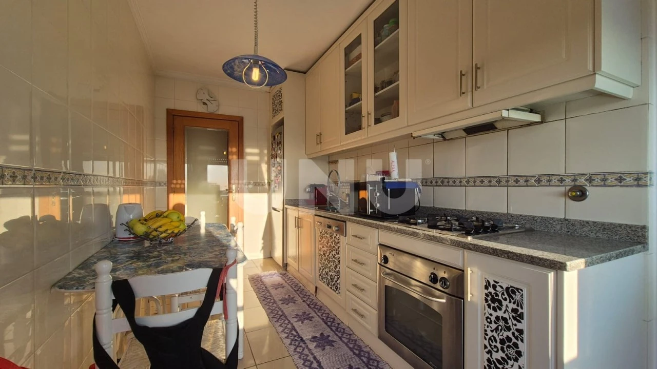 Apartamento T2 para Venda em Mozelos Foto 7