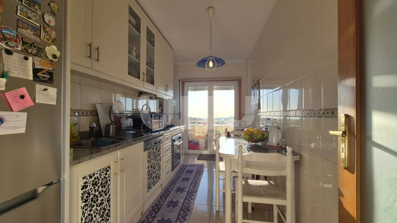 Apartamento T2 para Venda em Mozelos Foto 4